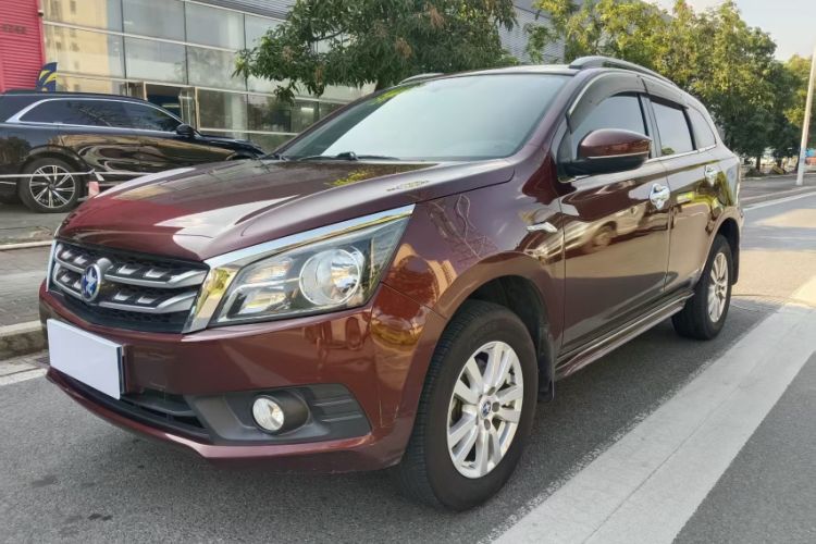 Used Venucia T70 2016 2.0L CVT Smart Choice Edition Exterior 7