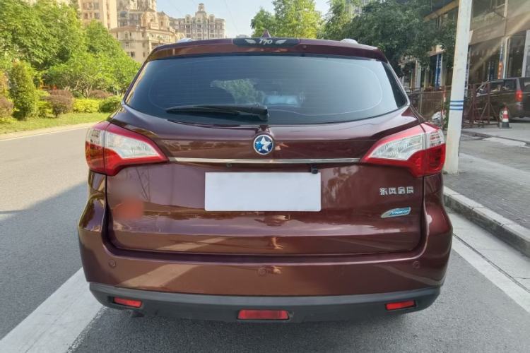 Used Venucia T70 2016 2.0L CVT Smart Choice Edition Exterior 9