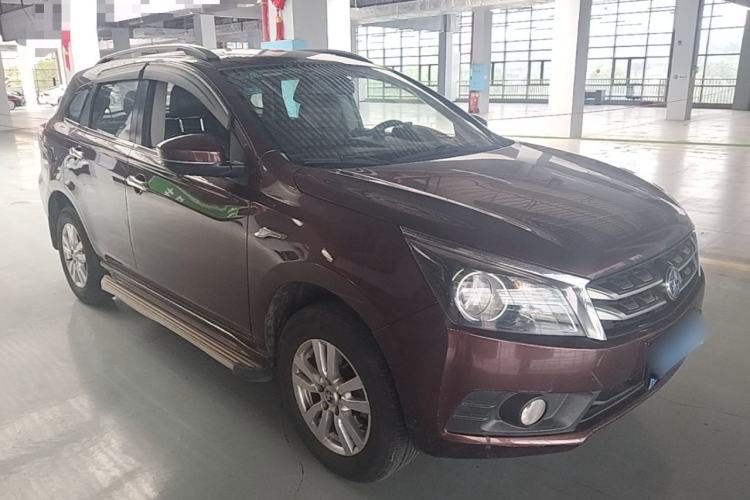Used Venucia T70 2016 2.0L Manual RuiQu Version Front Right 45 Deg