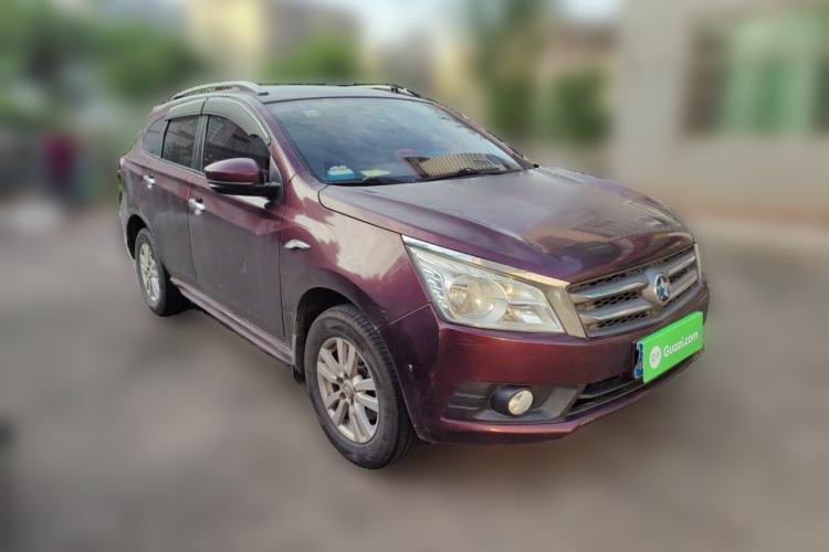 Used Venucia T70 2016 2.0L CVT Smart Choice Edition Front Right 45 Deg