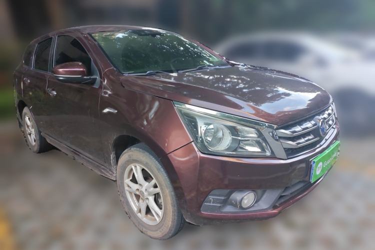 Used Venucia T70 2016 1.6L Manual Ruixing Edition Front Right 45 Deg