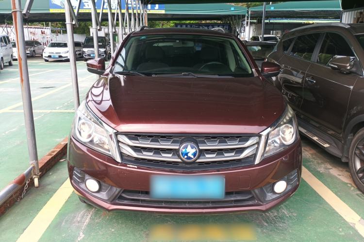 Used Venucia T70 2016 2.0L CVT Smart Edition Front