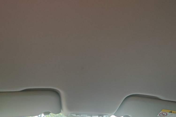 Used Venucia T70 2016 2.0L CVT Smart Choice Edition Headliner