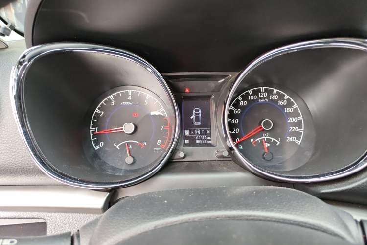 Used Venucia T70 2016 2.0L CVT Smart Edition Instrument Cluster