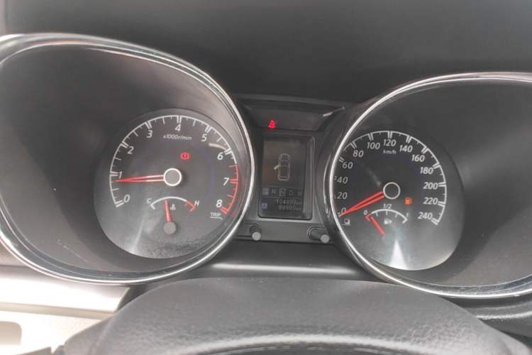 Used Venucia T70 2016 2.0L CVT Smart Choice Edition Instrument Cluster