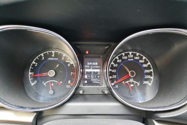 Used Venucia T70 2016 2.0L CVT Smart Choice Edition Instrument Cluster