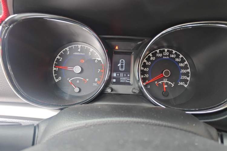 Used Venucia T70 2016 2.0L CVT Smart Choice Edition Instrument Cluster