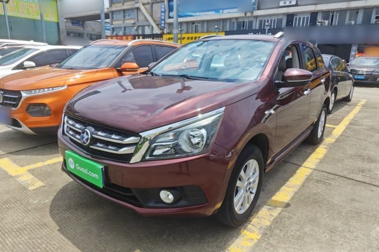 Used Venucia T70 2016 2.0L CVT Smart Choice Edition Guazi used car, China used car export, Used car for sale, Used cars, Cheapest cars for sale