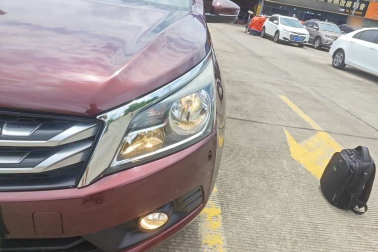 Used Venucia T70 2016 2.0L CVT Smart Choice Edition Left Front Headlight