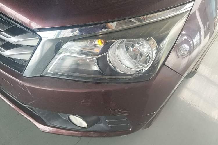 Used Venucia T70 2016 2.0L Manual RuiQu Version Left Front Headlight