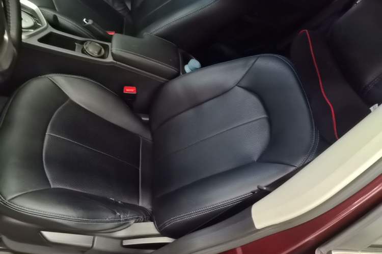 Used Venucia T70 2016 2.0L CVT Smart Choice Edition Left Front Seat