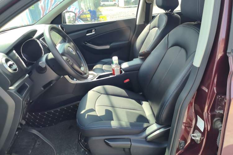 Used Venucia T70 2016 2.0L CVT Smart Choice Edition Left Front Seat