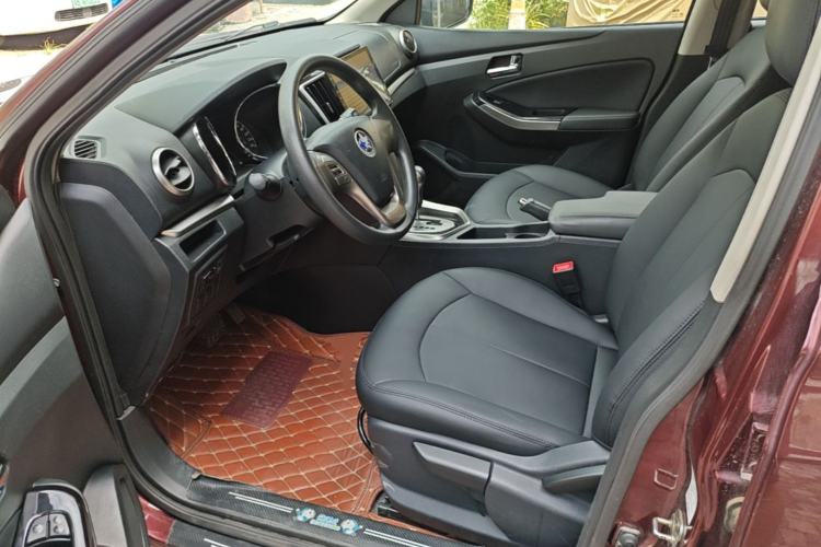 Used Venucia T70 2016 2.0L CVT Smart Choice Edition Left Front Seat