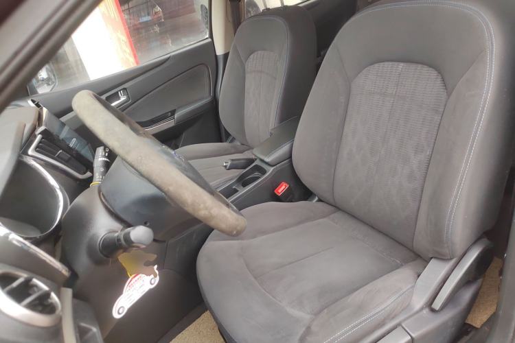 Used Venucia T70 2016 1.6L Manual Ruixing Edition Left Front Seat