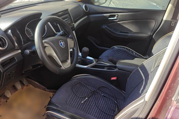Used Venucia T70 2016 1.6L Manual Ruixing Edition Left Front Seat