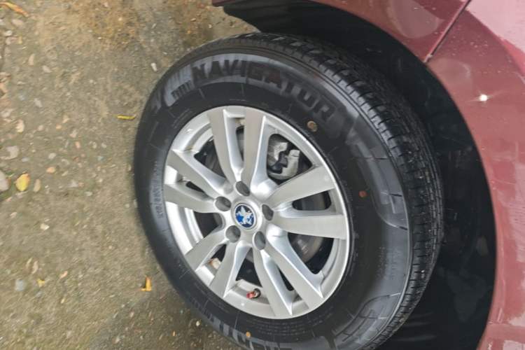 Used Venucia T70 2016 1.6L Manual Ruixing Edition Left Front Wheel Hub
