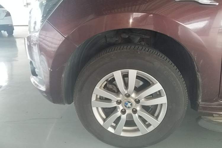Used Venucia T70 2016 2.0L Manual RuiQu Version Left Front Wheel Hub