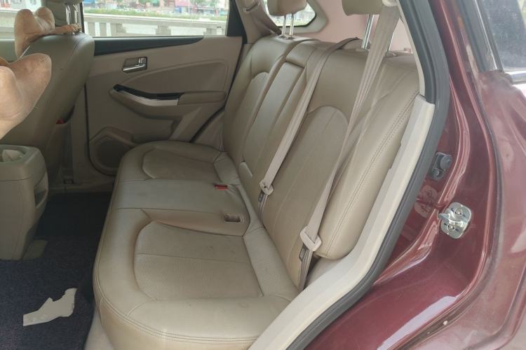 Used Venucia T70 2016 2.0L CVT Smart Choice Edition Left Rear Seat