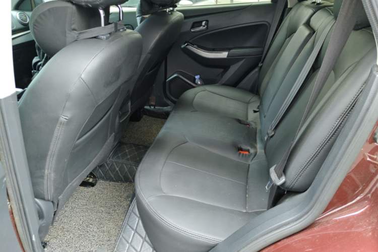 Used Venucia T70 2016 2.0L CVT Smart Choice Edition Left Rear Seat