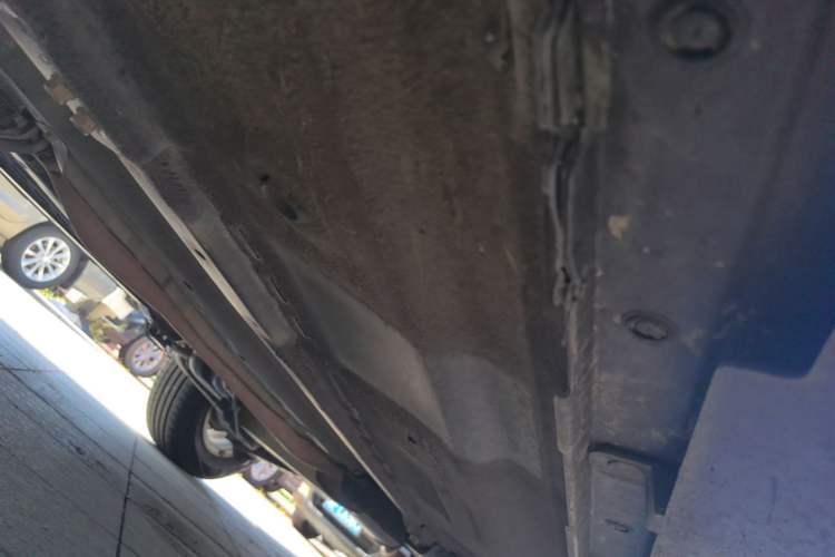 Used Venucia T70 2016 1.6L Manual Ruixing Edition Left Side Sill