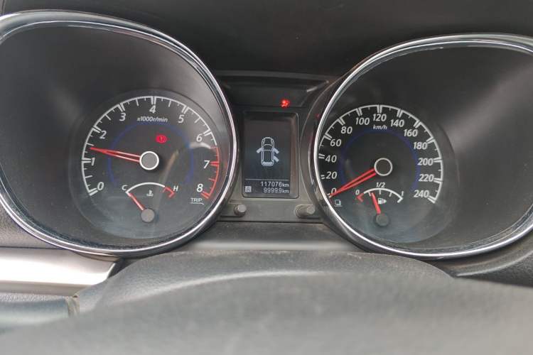 Used Venucia T70 2016 1.6L Manual Ruixing Edition Odometer Close Up