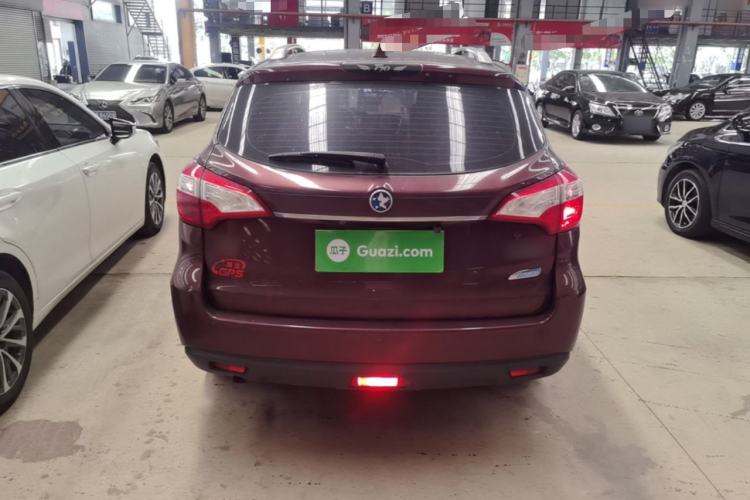 Used Venucia T70 2016 2.0L CVT Smart Choice Edition Rear