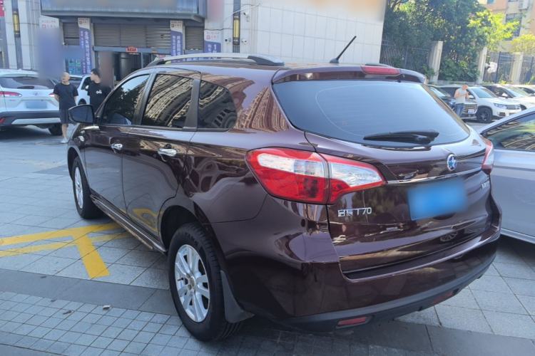 Used Venucia T70 2016 1.6L Manual Ruixing Edition Rear Left 45 Deg