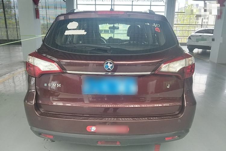 Used Venucia T70 2016 2.0L Manual RuiQu Version Rear