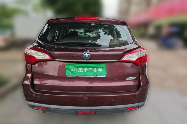 Used Venucia T70 2016 2.0L CVT Smart Choice Edition Rear