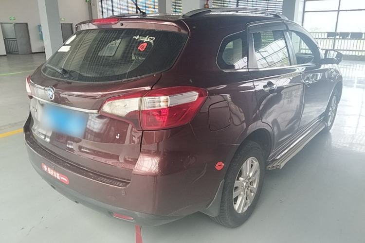 Used Venucia T70 2016 2.0L Manual RuiQu Version Rear Right 45 Deg