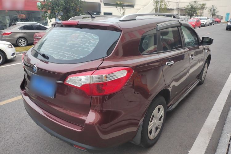 Used Venucia T70 2016 1.6L Manual Ruixing Edition Rear Right 45 Deg