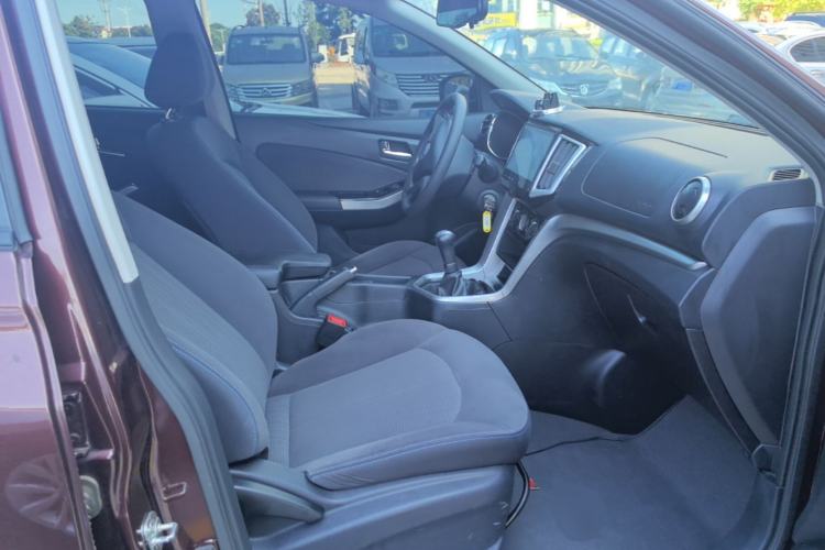 Used Venucia T70 2016 1.6L Manual Ruixing Edition Right Front Seat