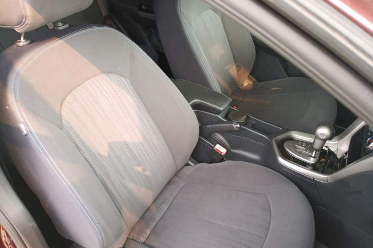 Used Venucia T70 2016 2.0L CVT Smart Edition Right Front Seat