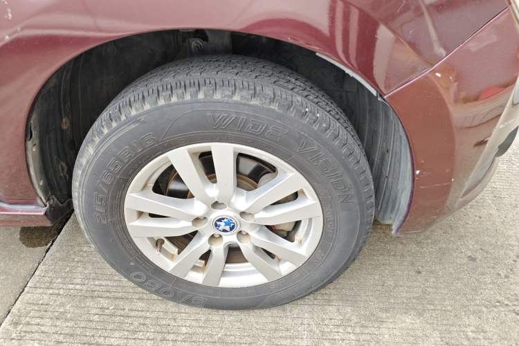 Used Venucia T70 2016 2.0L CVT Smart Edition Right Front Wheel Hub