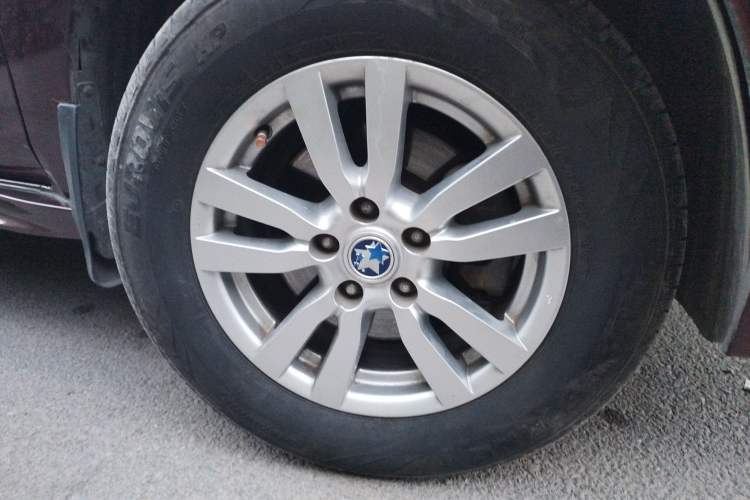 Used Venucia T70 2016 2.0L Manual RuiQu Version Right Front Wheel Hub