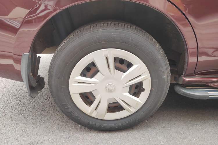 Used Venucia T70 2016 1.6L Manual Ruixing Edition Right Rear Wheel Hub