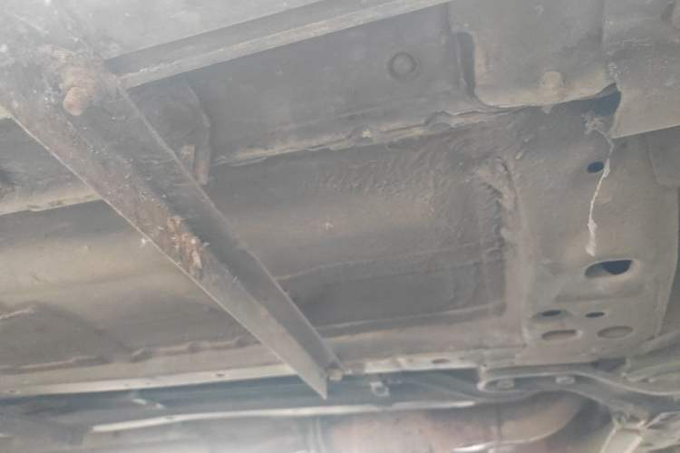 Used Venucia T70 2016 1.6L Manual Ruixing Edition Right Side Sill