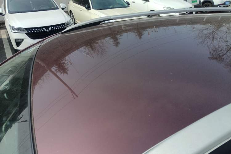 Used Venucia T70 2016 1.6L Manual Ruixing Edition Roof