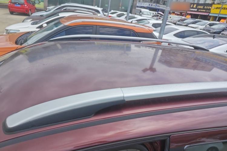 Used Venucia T70 2016 2.0L CVT Smart Choice Edition Roof