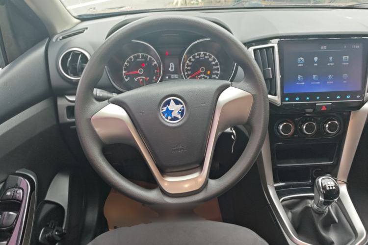 Used Venucia T70 2016 1.6L Manual Ruixing Edition Steering Wheel