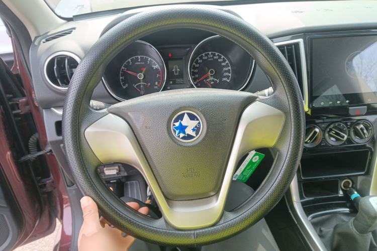 Used Venucia T70 2016 1.6L Manual Ruixing Edition Steering Wheel