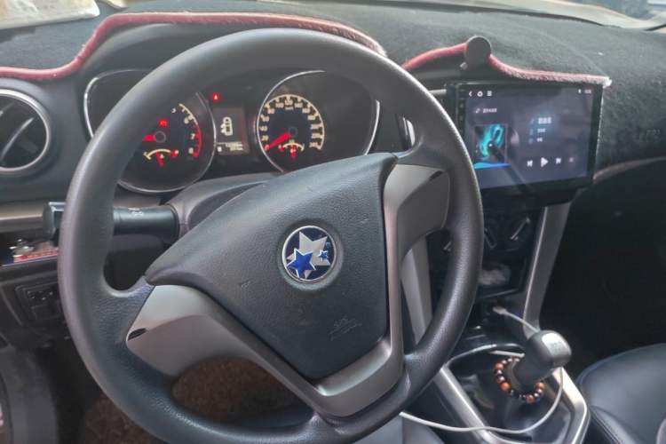 Used Venucia T70 2016 1.6L Manual Ruixing Edition Steering Wheel