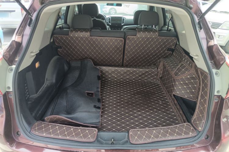 Used Venucia T70 2016 1.6L Manual Ruixing Edition Trunk