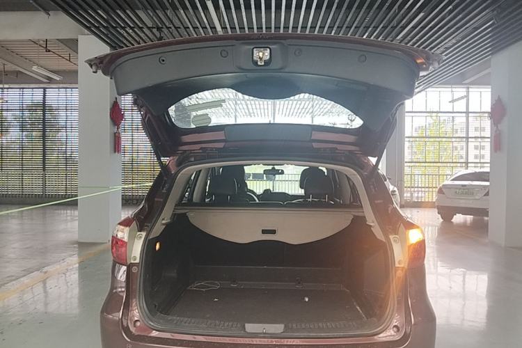 Used Venucia T70 2016 2.0L Manual RuiQu Version Trunk