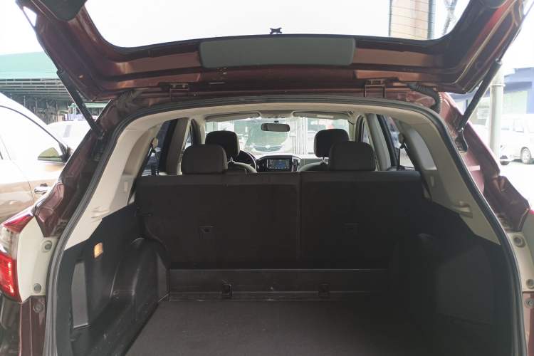 Used Venucia T70 2016 2.0L CVT Smart Edition Trunk