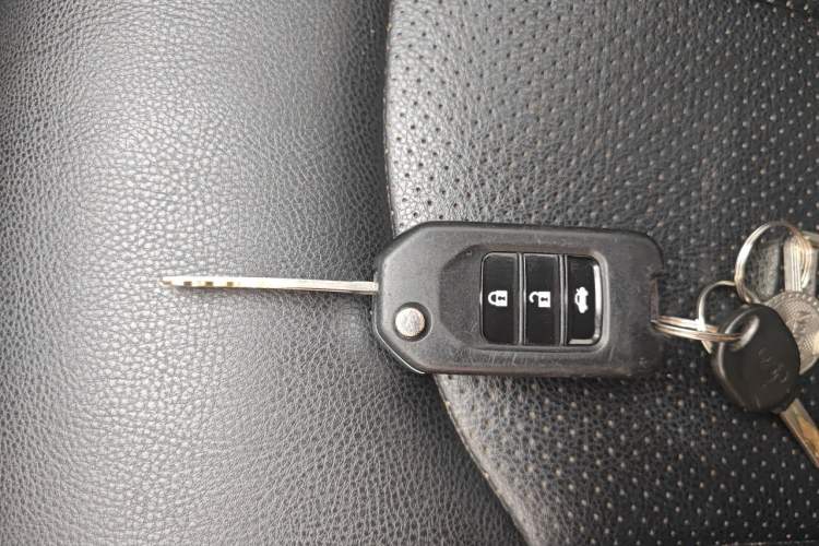 Used Venucia T70 2016 2.0L CVT Smart Choice Edition Vehicle Key