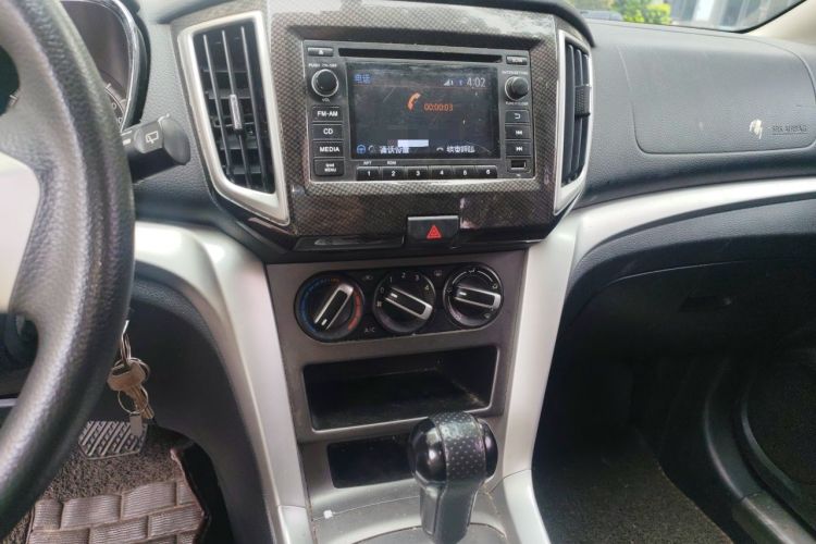 Used Venucia T70 2016 2.0L CVT Smart Choice Edition Audio And AC Panel
