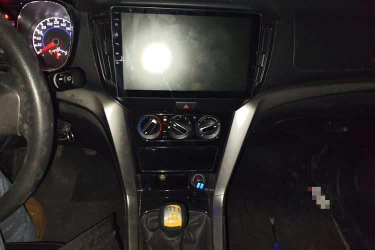 Used Venucia T70 2016 1.6L Manual Ruixing Edition Audio And AC Panel