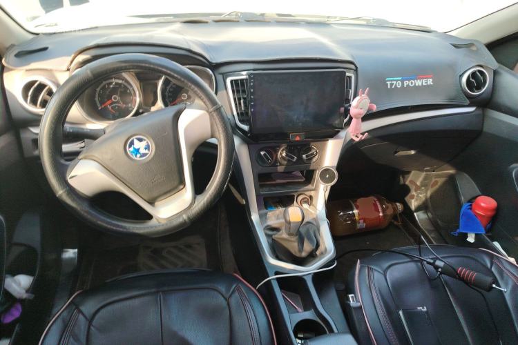 Used Venucia T70 2016 1.6L Manual Ruixing Edition Center Console