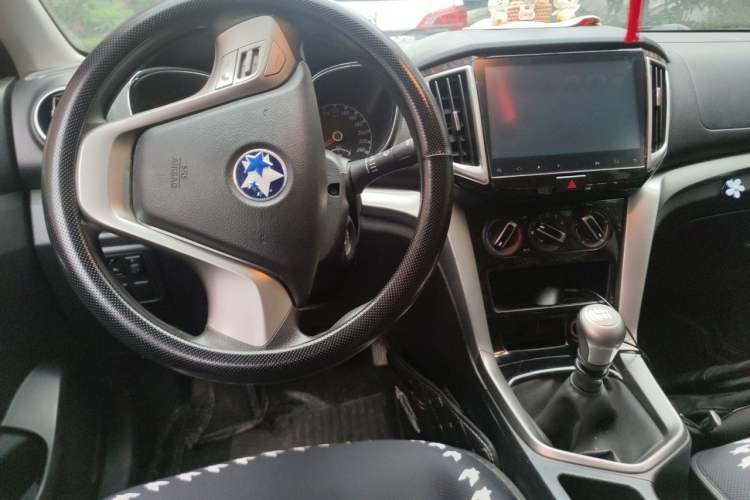 Used Venucia T70 2016 2.0L Manual RuiQu Version Center Console
